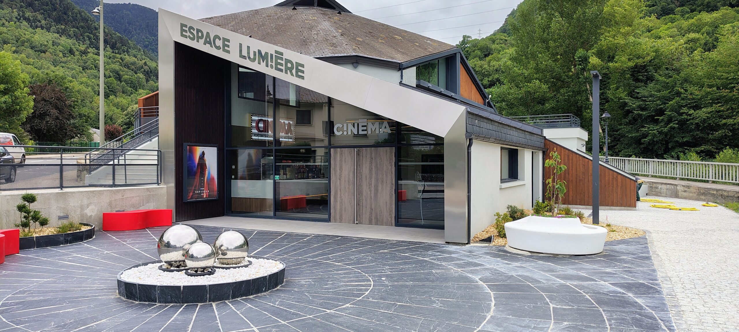 Réhabilitation du cinéma Le Lary